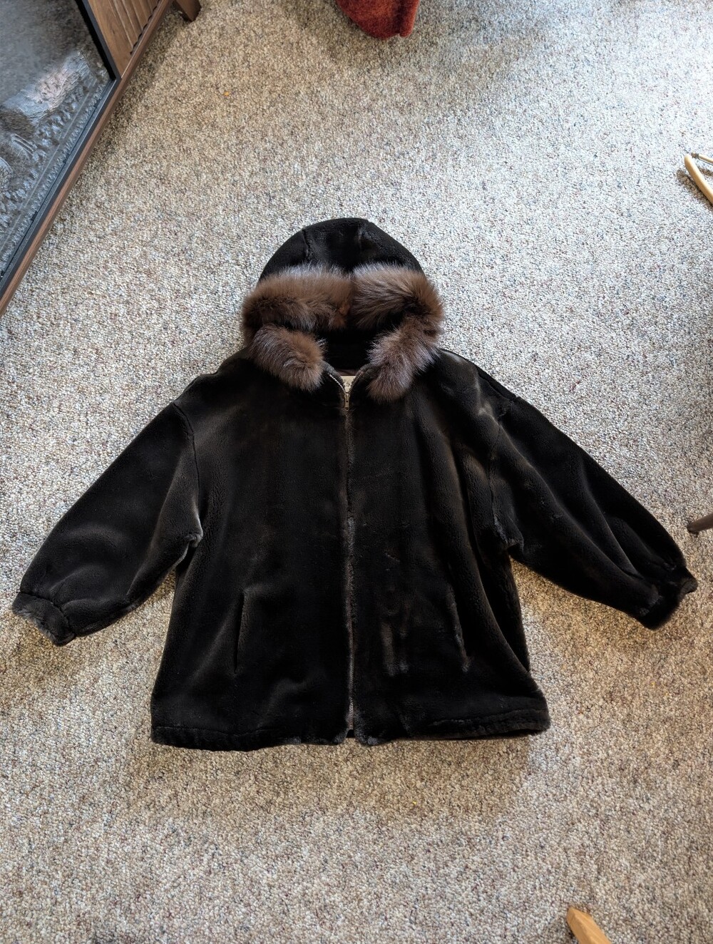 Vintage Neiman Marcus Fox Fur Women's Hooded Coat/Parka in Brown Large